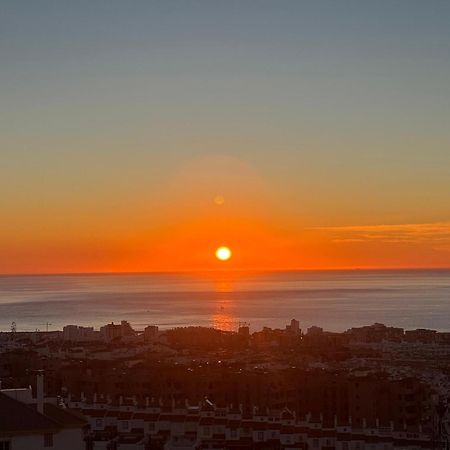 Peaceful Studio With Amazing Sea Views And Free Parking Benalmádena Exteriör bild